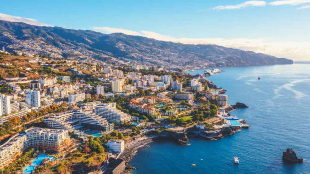 Sunclass Airlines Funchal Office in Portugal