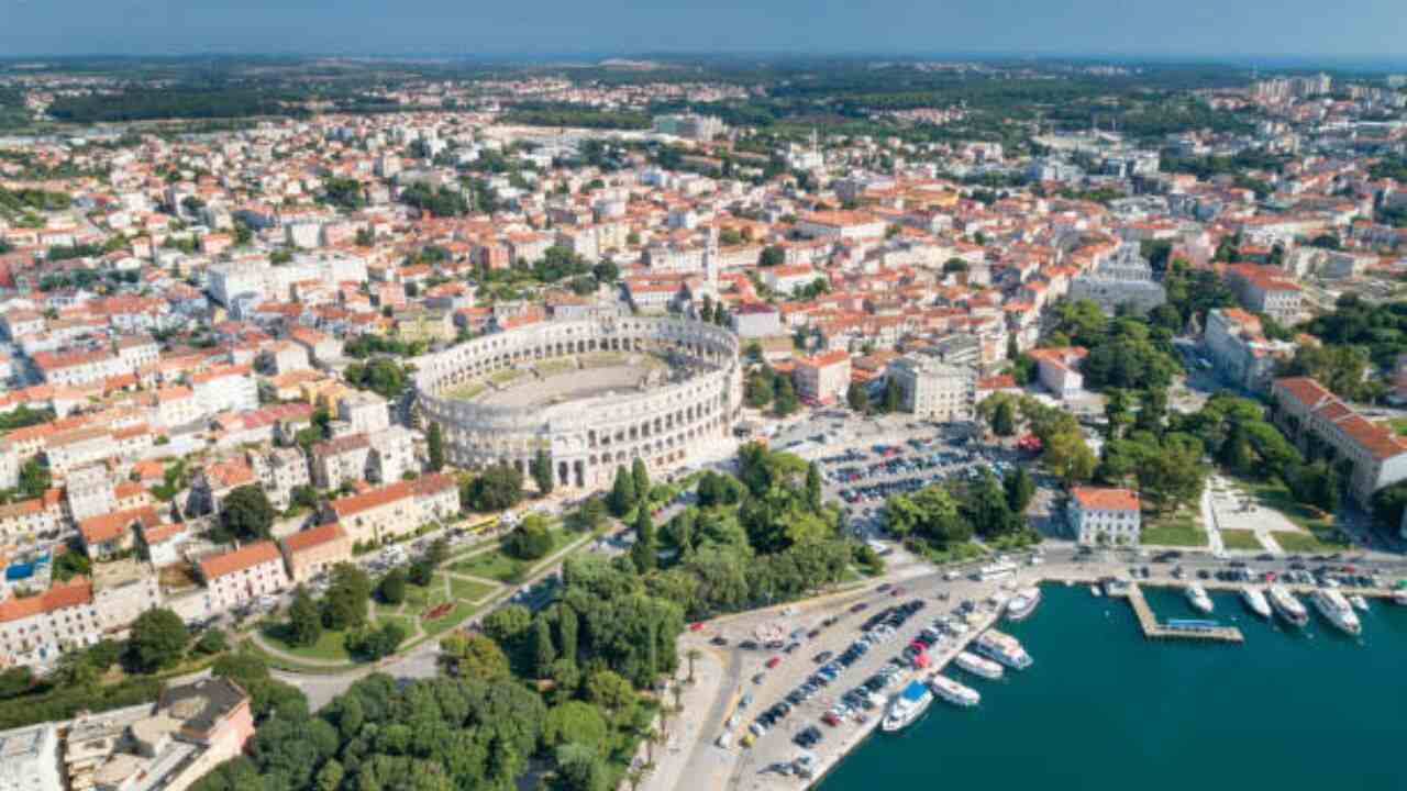 EasyJet Pula Office in Croatia