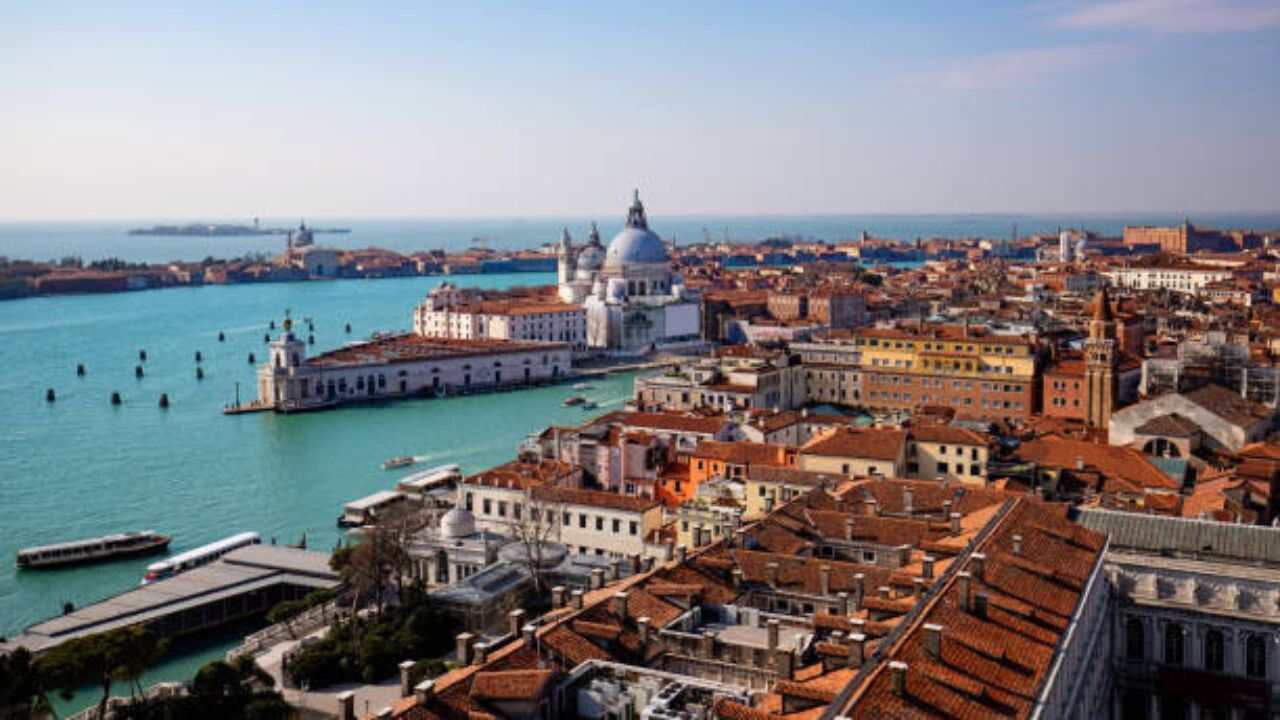 EasyJet Venice Office in Italy