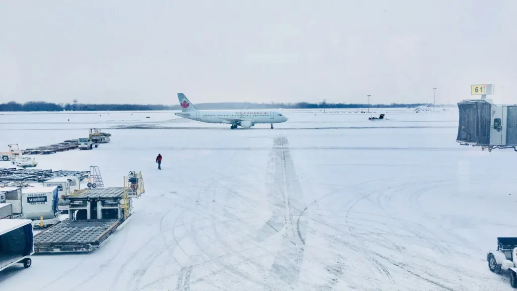 Can Planes Fly In Snow? Can Planes Fly In Snow?