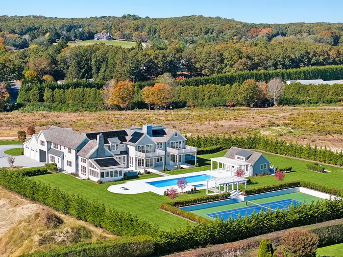 Cape Air Hamptons Office in United States
