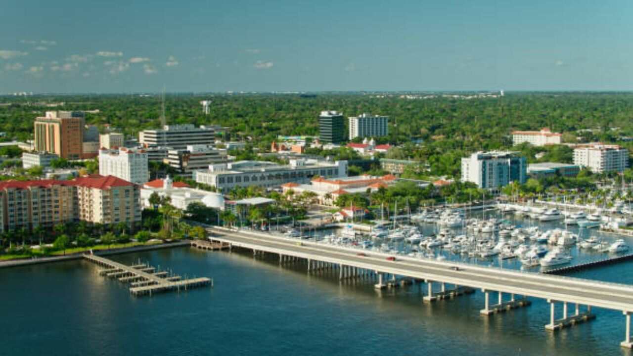 GoJet Airlines Bradenton Office in United States GoJet Airlines Bradenton Office in United States