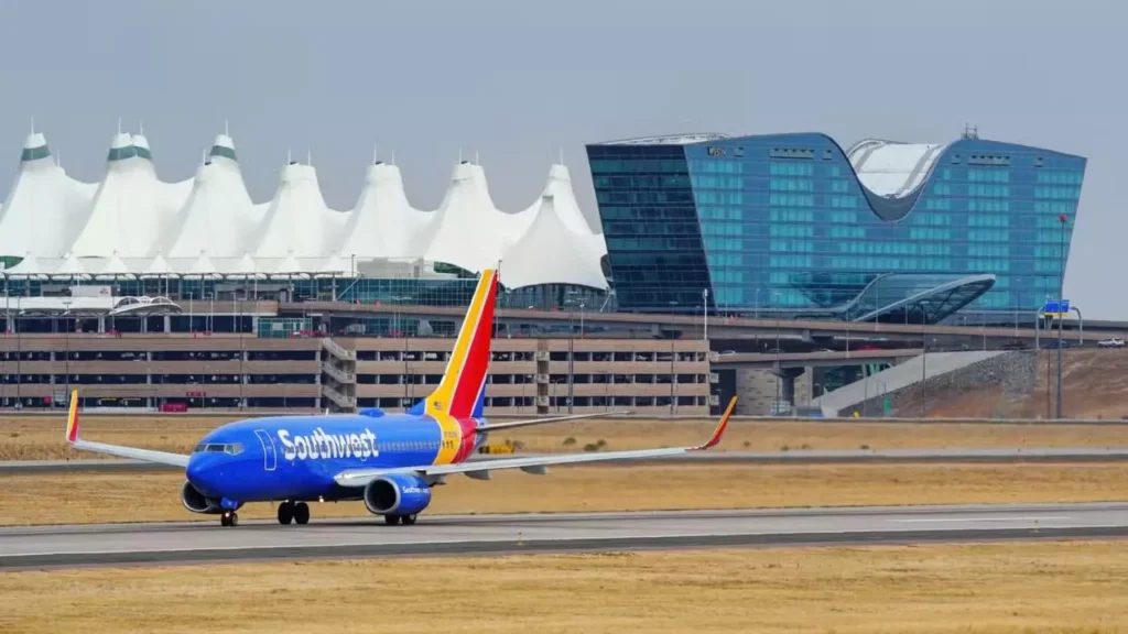 southwest airlines terminal den airport